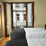 Bonjour Suit Private Triplex Apartment